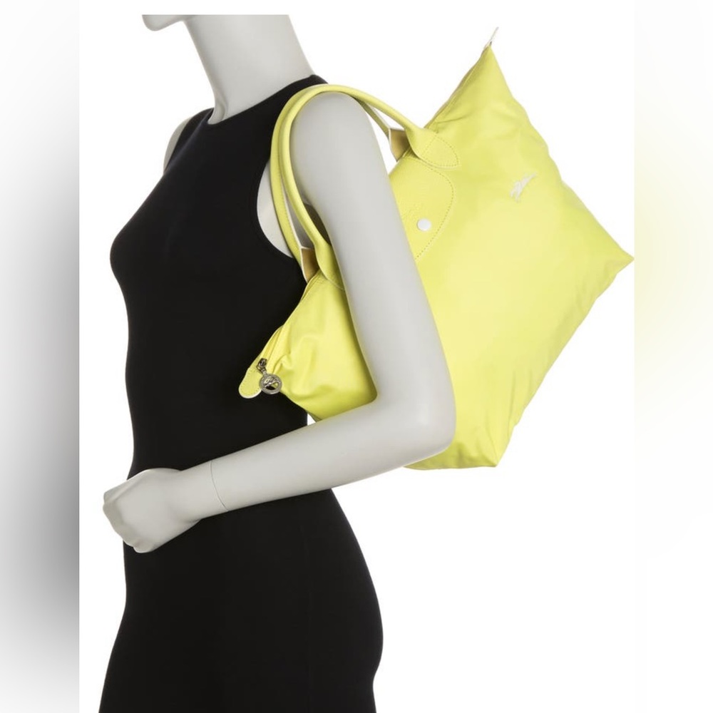 Longchamp Medium Top Handle - Picture 16 of 16